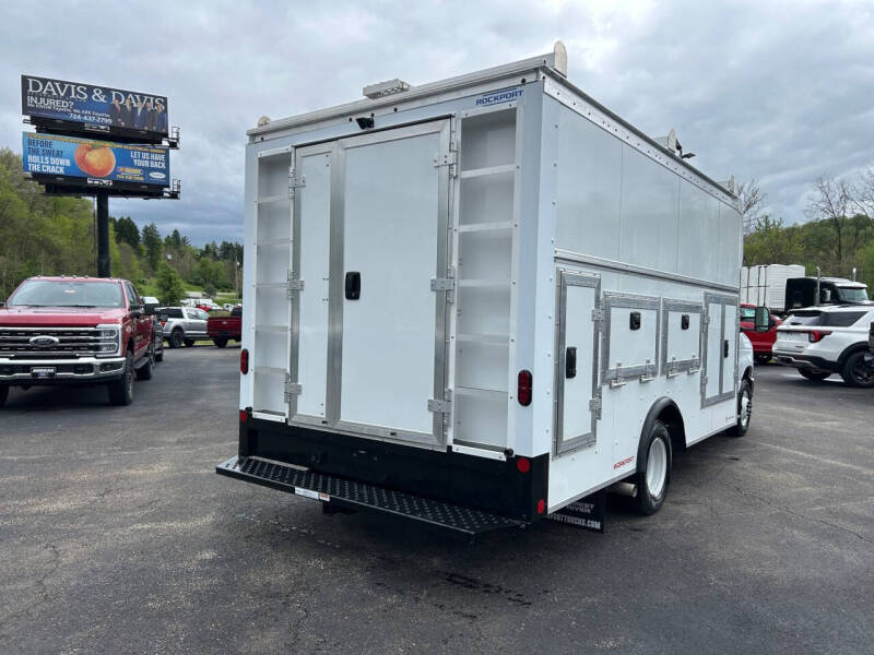 2027 Ford E-Series