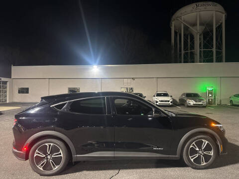 2022 Ford Mustang Mach-E Select