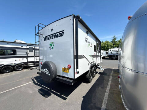 2022 Winnebago Micro Minnie FLX