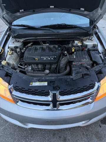 2012 Dodge Avenger SE