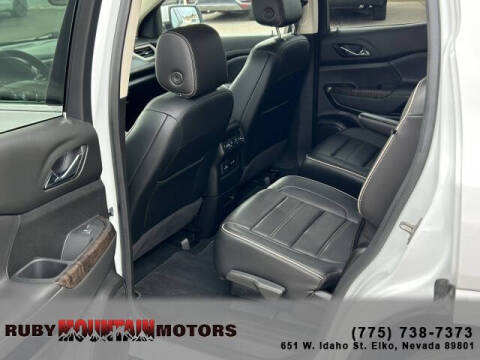 2023 GMC Acadia Denali