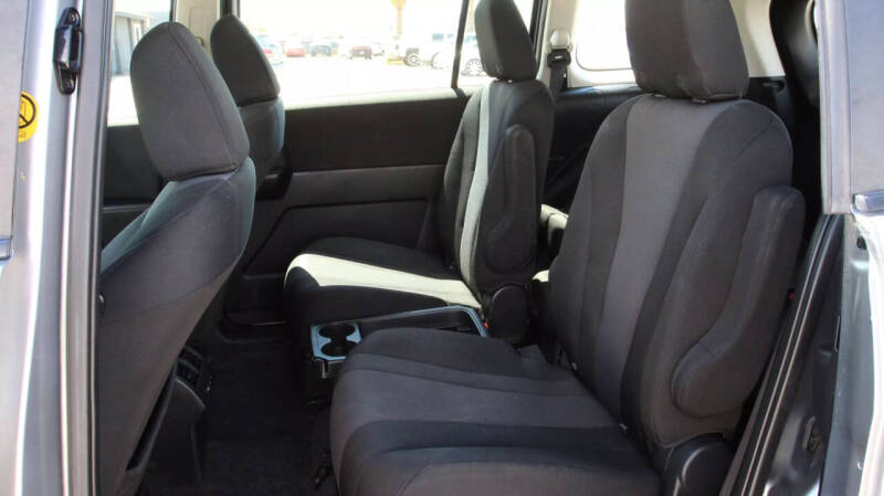 2014 Mazda MAZDA5 Sport