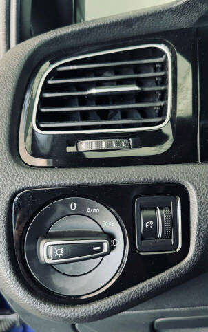 2015 Volkswagen Golf R 4Motion