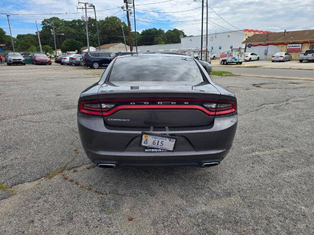 2016 Dodge Charger SE