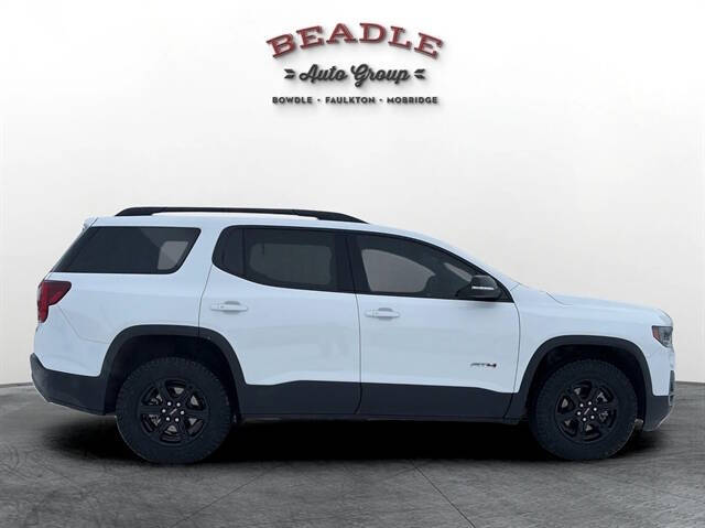 2023 GMC Acadia AT4