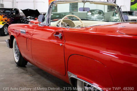 1957 Ford Thunderbird