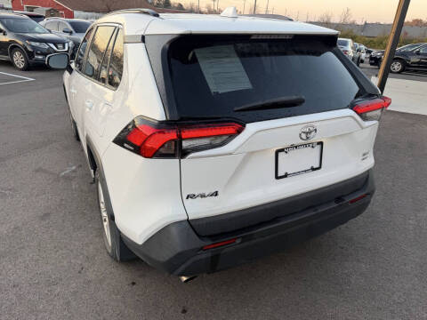 2020 Toyota RAV4 XLE
