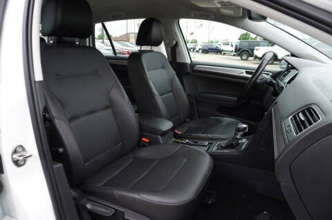 2016 Volkswagen e-Golf SEL Premium