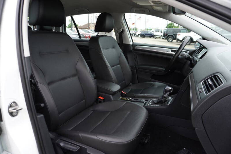 2016 Volkswagen e-Golf SEL Premium
