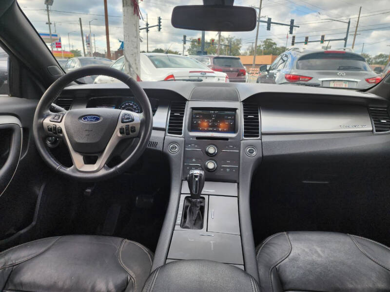 2015 Ford Taurus SEL