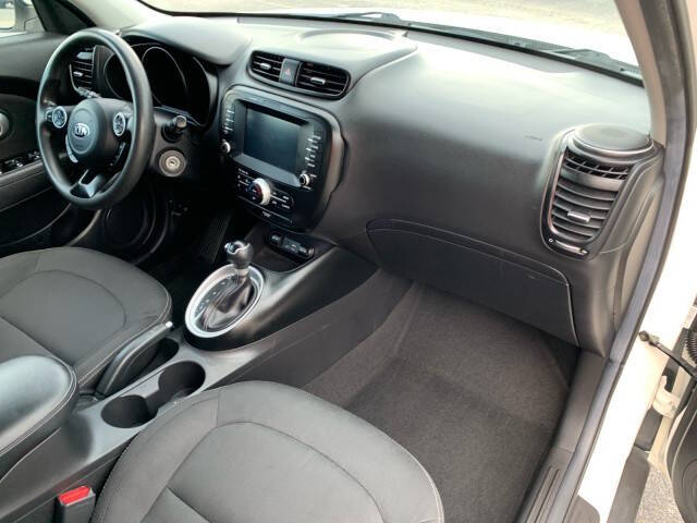 2019 Kia Soul +
