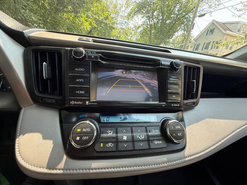 2017 Toyota RAV4 XLE