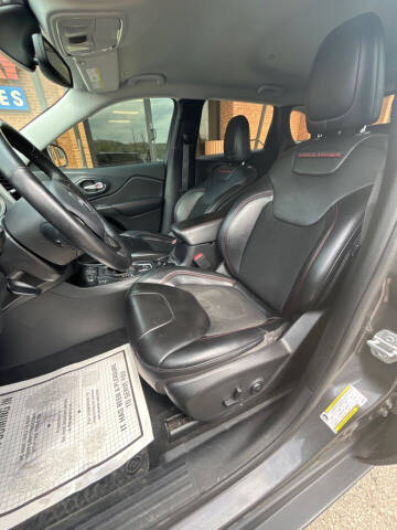 2019 Jeep Cherokee Trailhawk