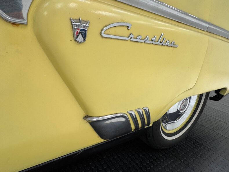 1954 Ford Crestline
