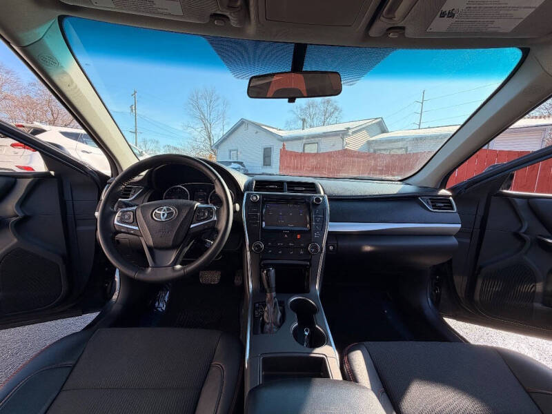 2016 Toyota Camry SE