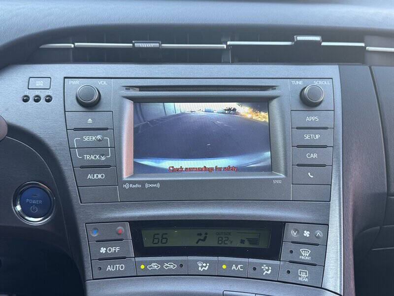 2015 Toyota Prius Three