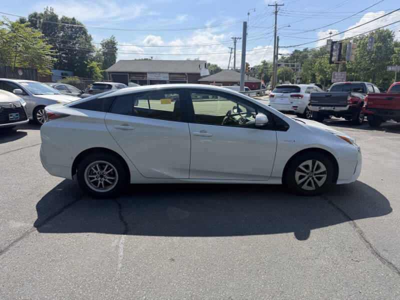 2018 Toyota Prius Three