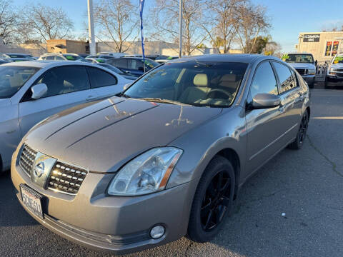 2004 Nissan Maxima