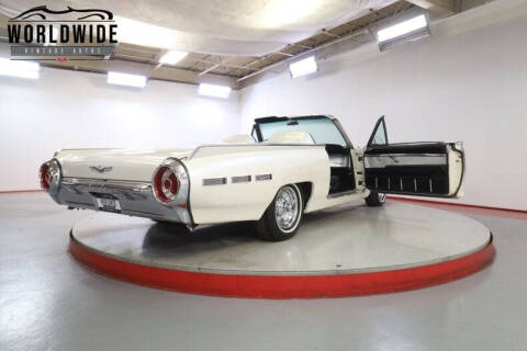 1962 Ford Thunderbird