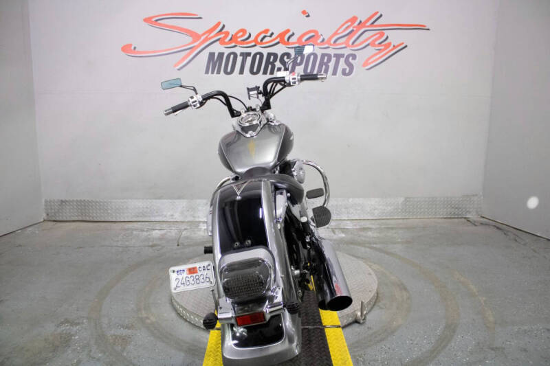 2005 Suzuki Boulevard C50