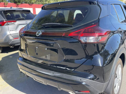 2021 Nissan Kicks S