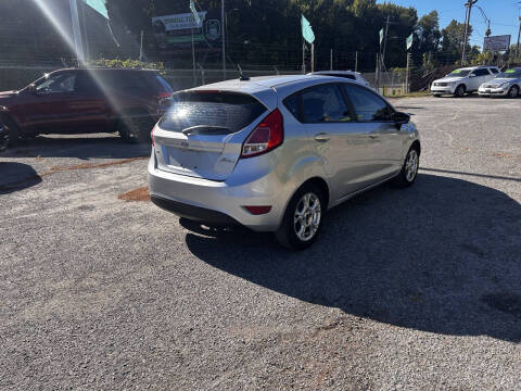 2015 Ford Fiesta SE