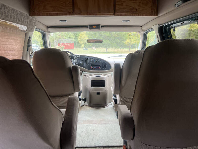 2000 Ford E-Series E-150