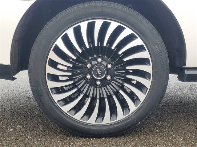 2018 Lincoln Navigator Black Label