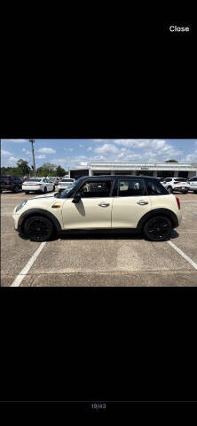2017 MINI Hardtop 4 Door Cooper