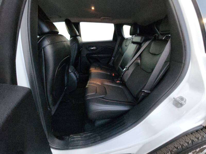 2022 Jeep Cherokee Trailhawk