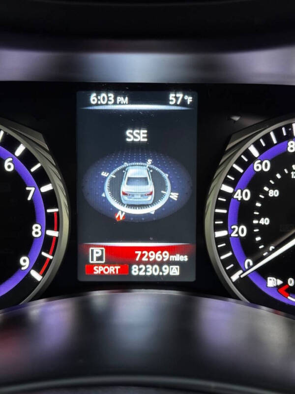 2015 Infiniti Q50 Premium