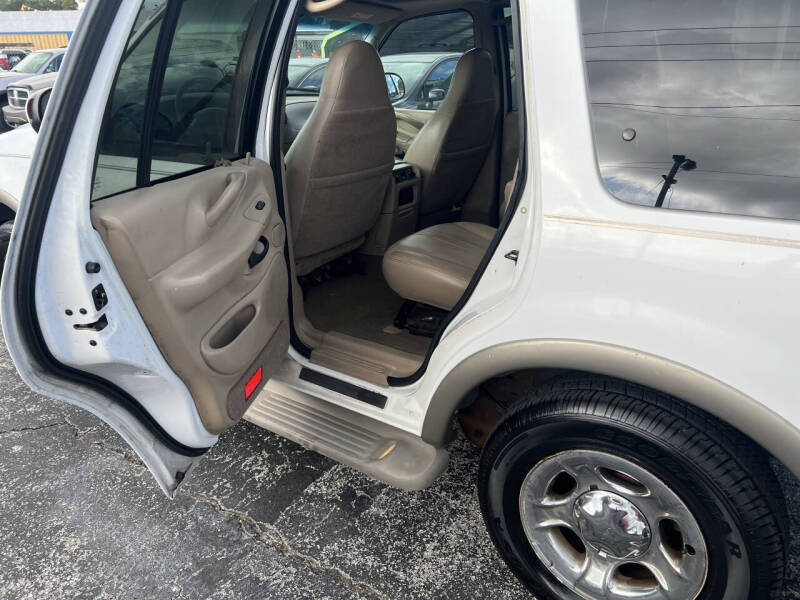 2001 Ford Expedition Eddie Bauer