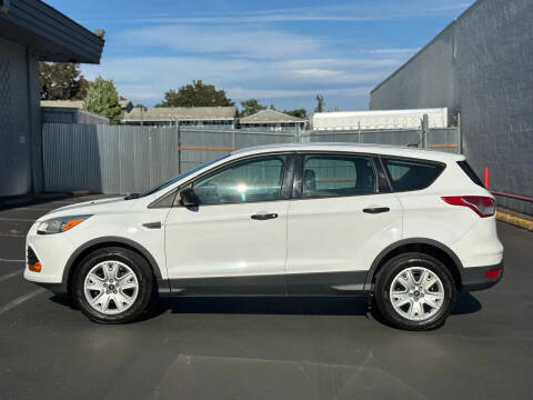 2014 Ford Escape S