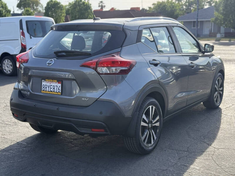 2020 Nissan Kicks SV