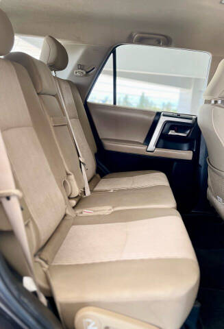 2017 Toyota 4Runner SR5