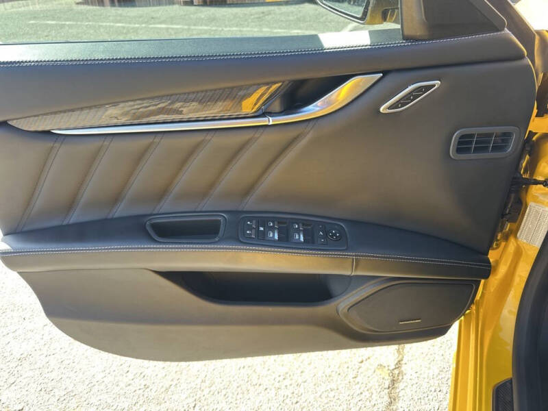 2021 Maserati Ghibli Trofeo