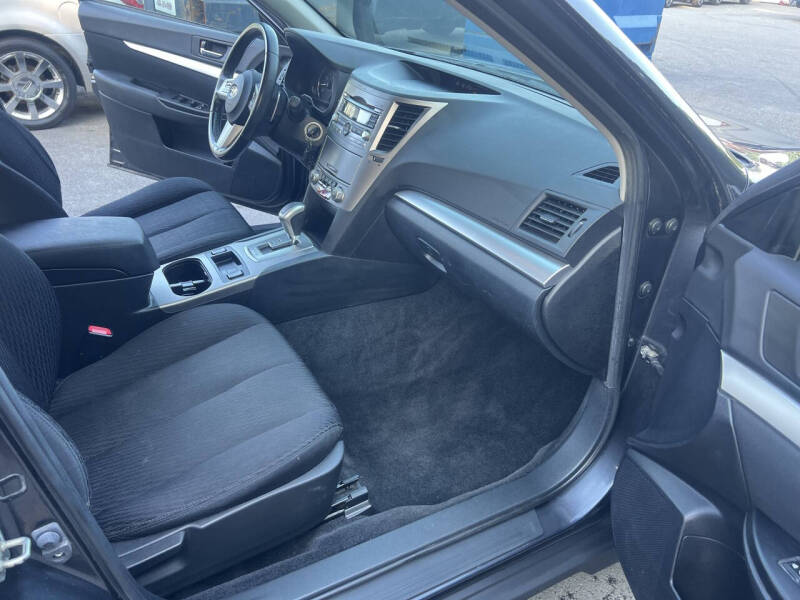 2011 Subaru Outback 2.5i Premium