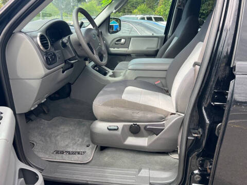 2004 Ford Expedition XLT