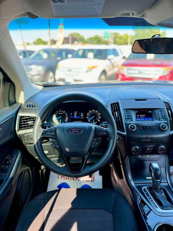 2015 Ford Edge SE