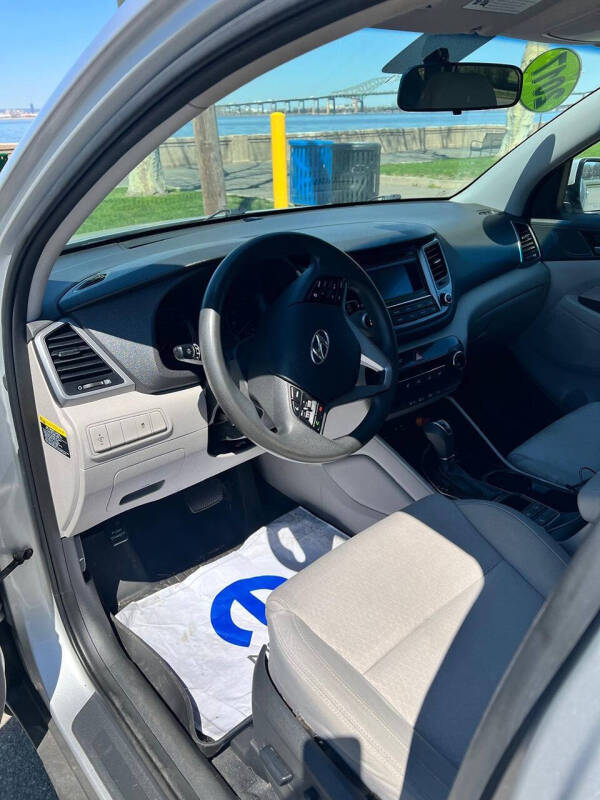 2017 Hyundai Tucson SE