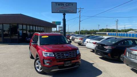2016 Ford Explorer for sale at TWIN CITY AUTO MALL in Bloomington IL