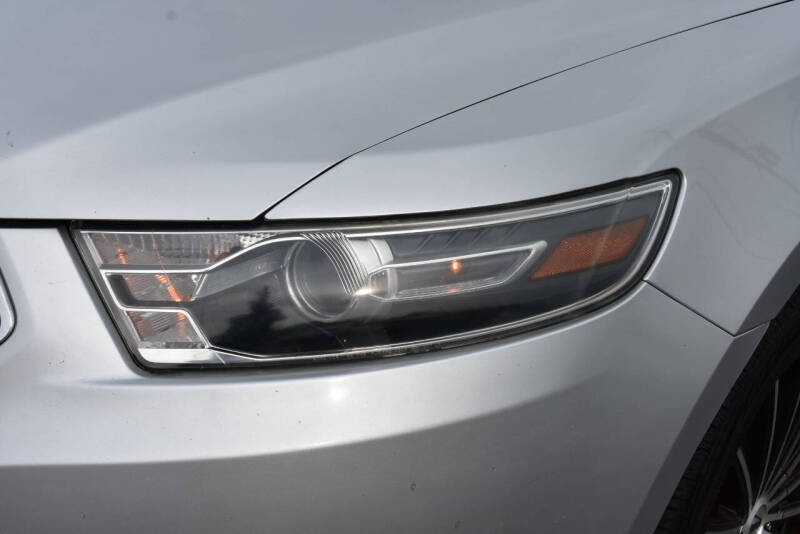 2015 Ford Taurus SEL