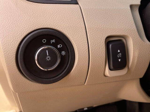 2018 Ford Taurus SEL
