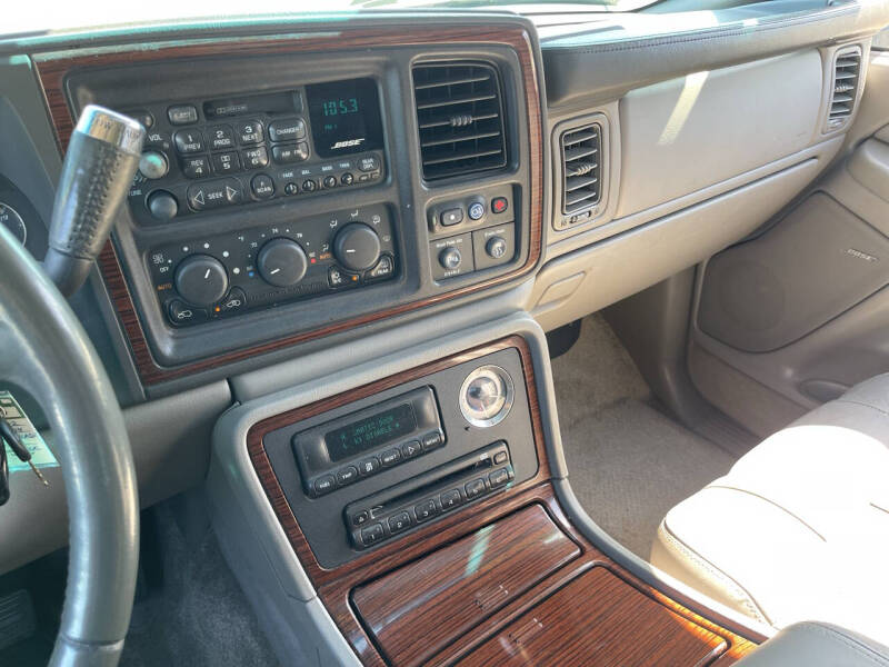 2002 Cadillac Escalade