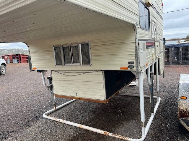 1991 Cascade 10 Ft Truck Camper