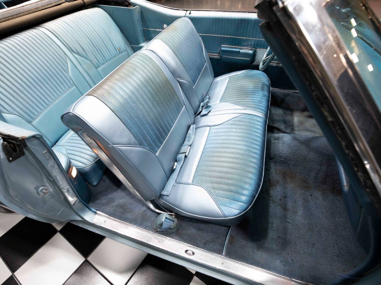 1968 Oldsmobile Cutlass 38