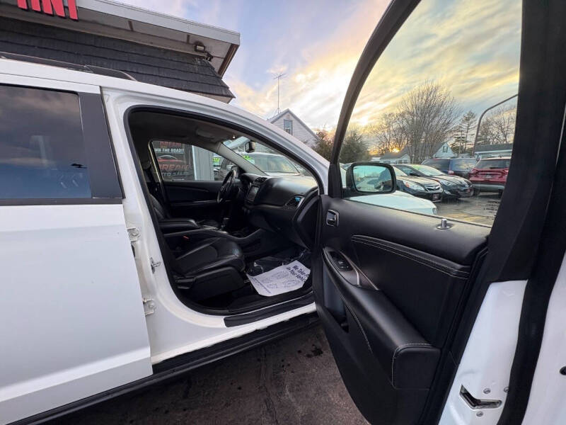 2017 Dodge Journey Crossroad