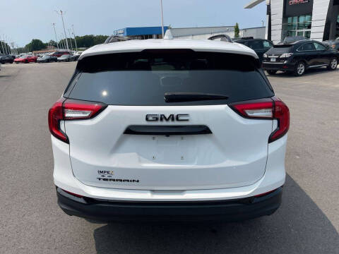 2022 GMC Terrain SLE