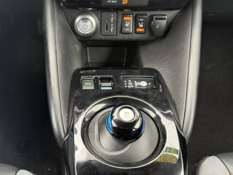 2022 Nissan LEAF SL PLUS