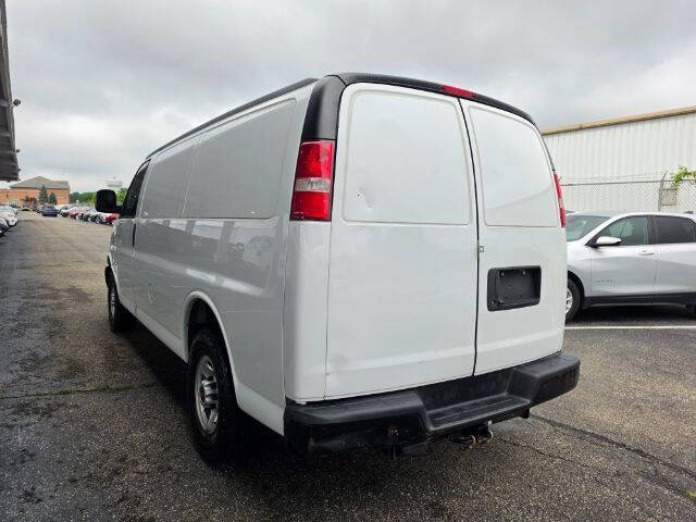 2018 GMC Savana 2500
